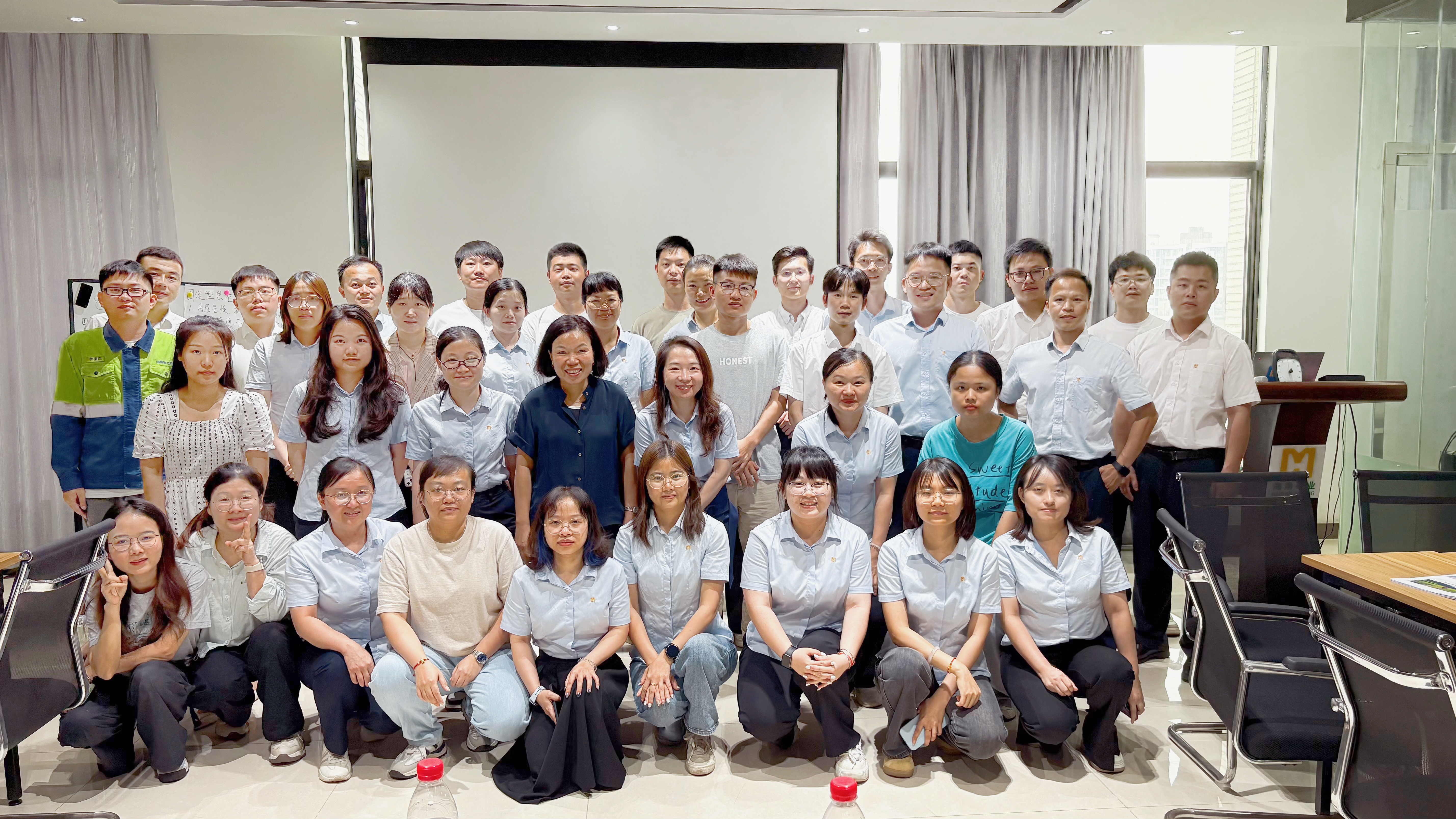 聚焦能力提升丨海南礦業(yè)舉辦“擁抱成長思維，重塑職場未來”工作坊